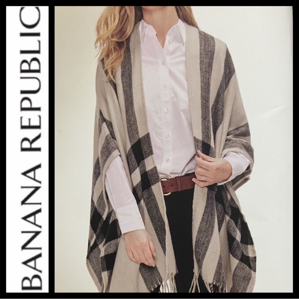 NWOT Banana Republic Cashmere Blend Wrap